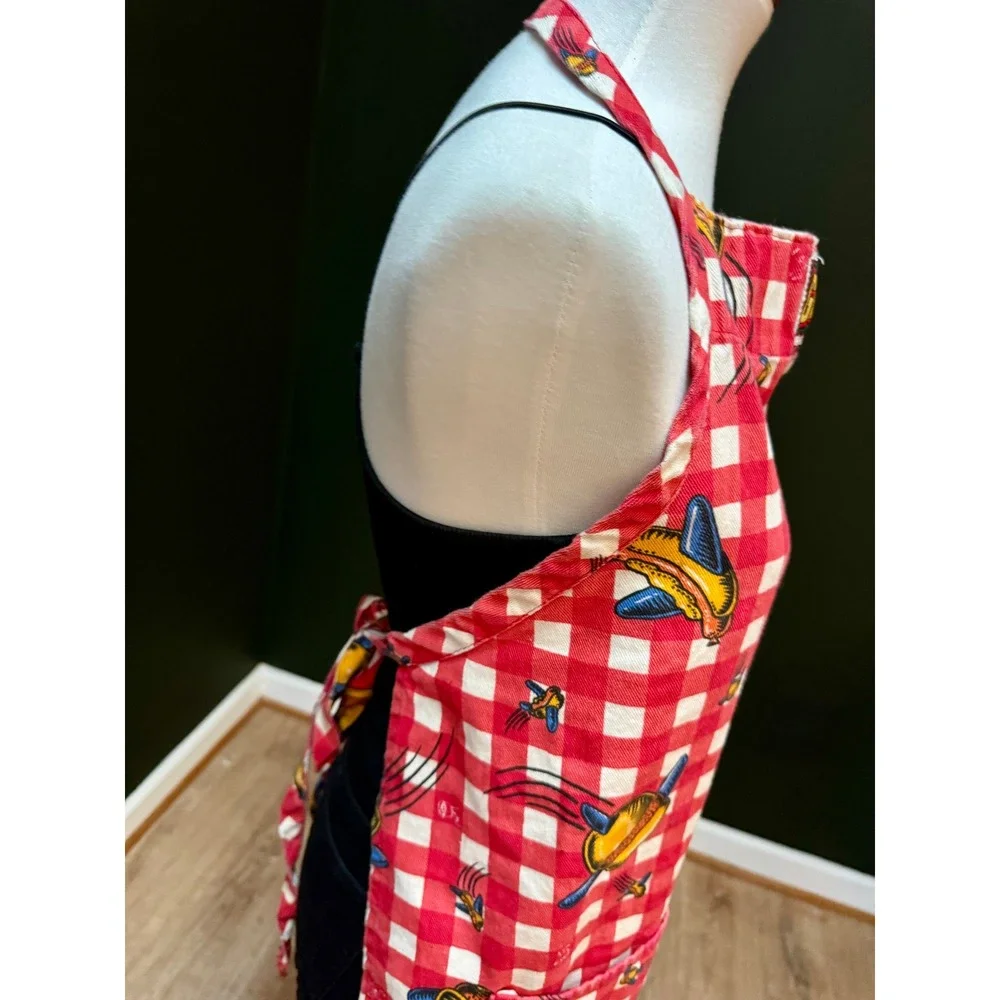 Grilla Gear‎ Novelty Apron Red Gingham Hot Dog Spaceship